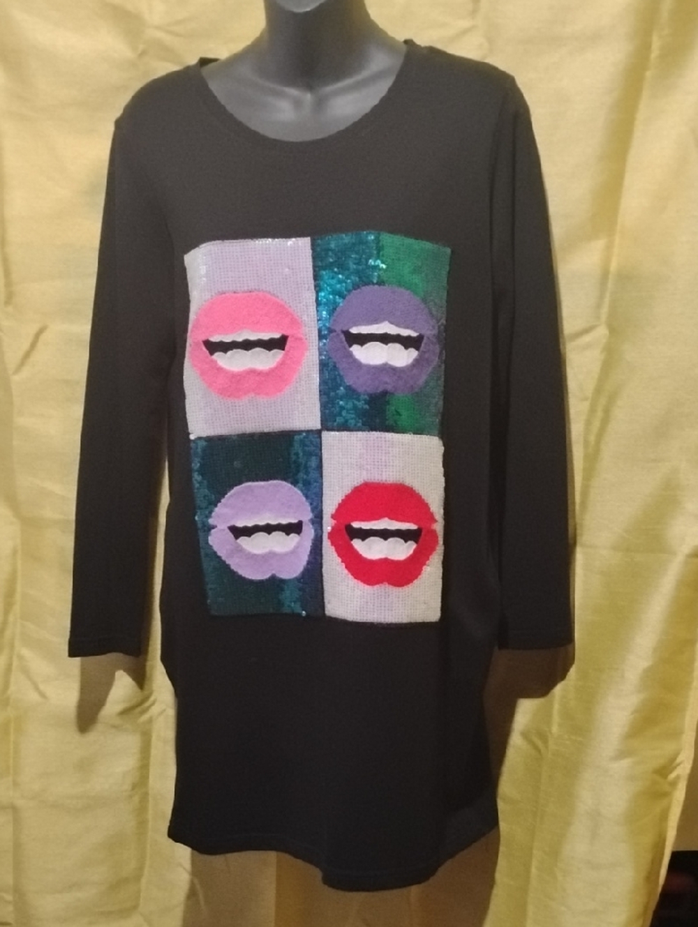 Black Sequin Lip Patch Tunic - DRESS Colorful Pop Art Lips HAS 2 SIDES POCKETS